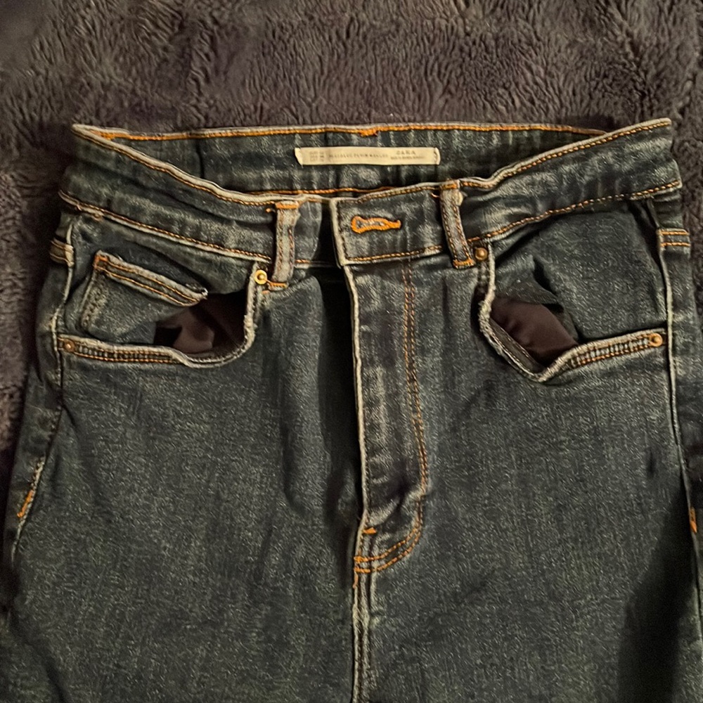 Zara skinny jeans, like new.